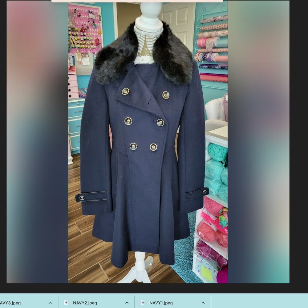 Women's Double Breasted Skater Fur Collar Wool Blend Coat VIA SPIGA NAVY  SIZE 4